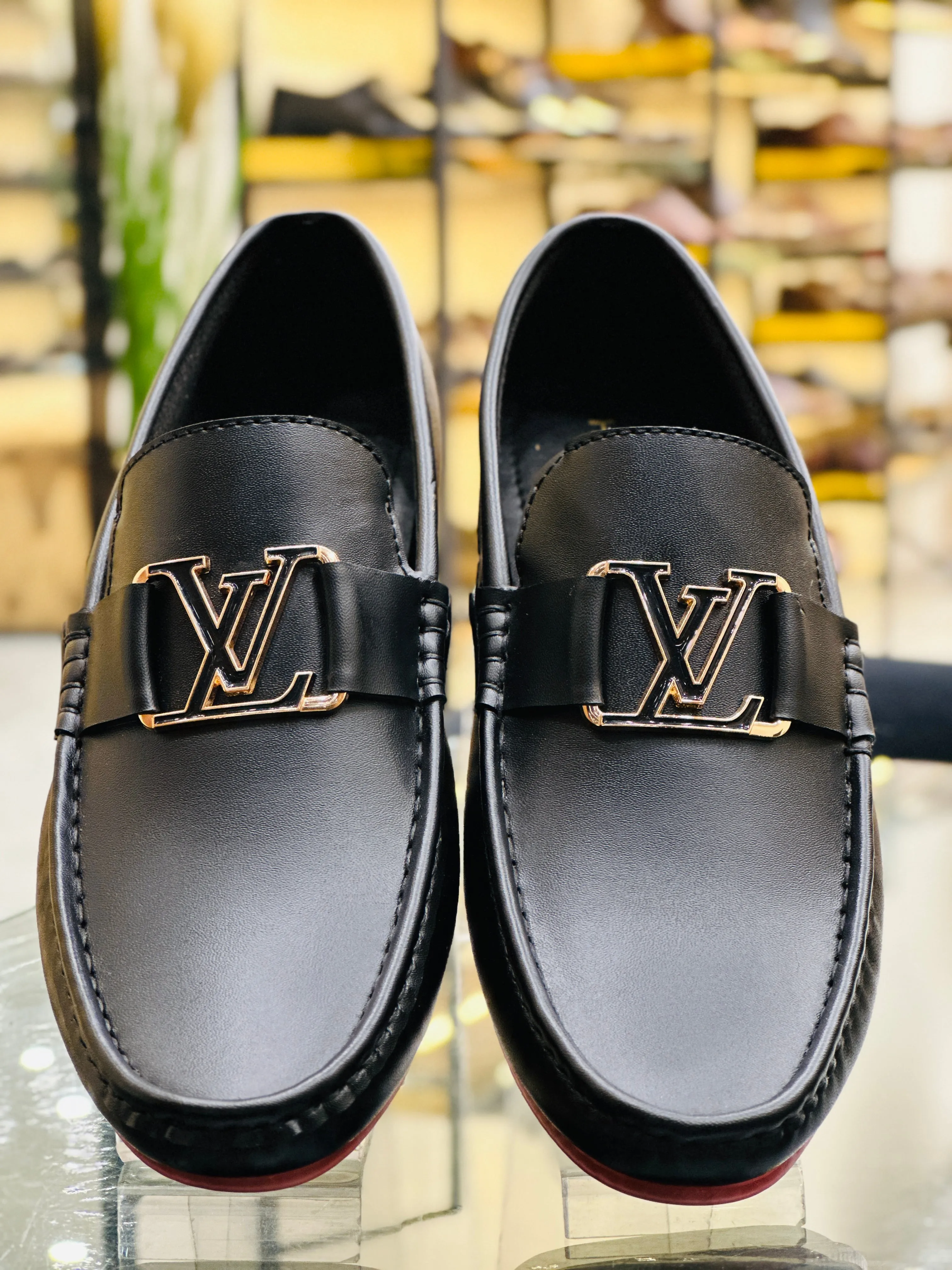 L-V BLACK  LOAFFERS