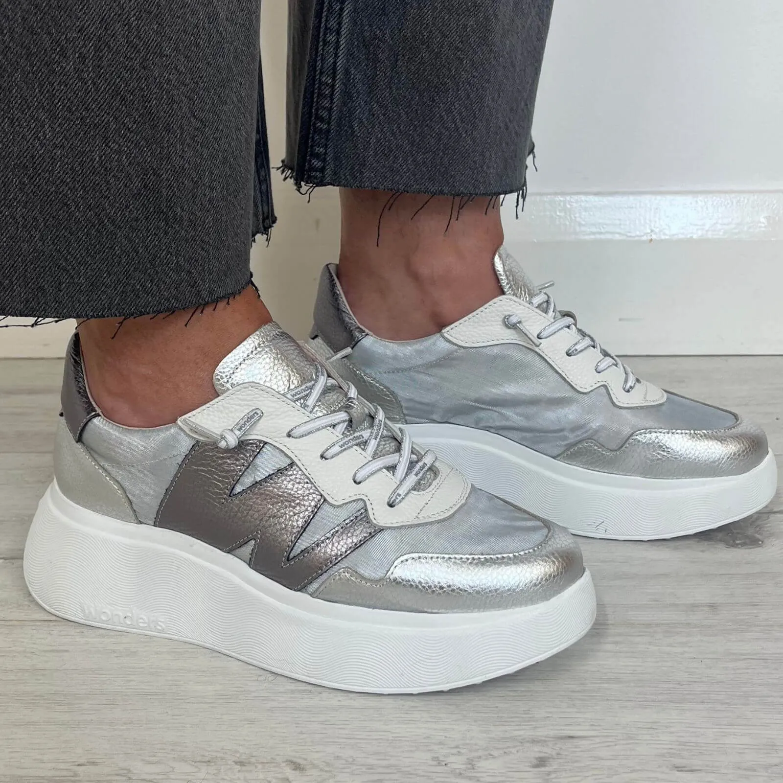 Wonders Two Tone Grey & Silver Leather Sneakers